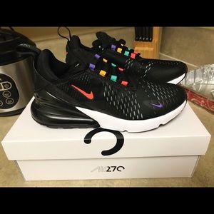Women’s airmax 270 size 8
